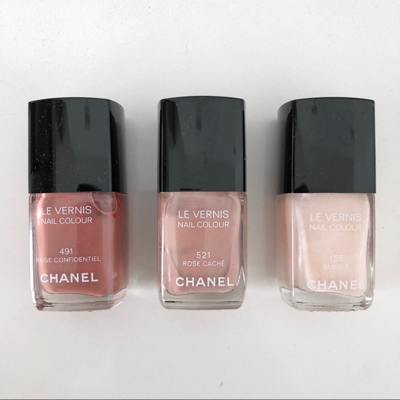 Chanel Le Vernis Nailpolishes . Lot of 3.
